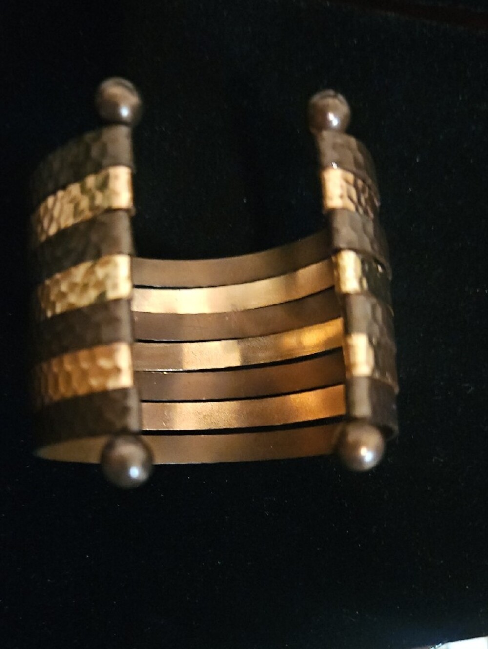 Hammered Copper and Bronze Wide Cuff Bracelet - Women Jewelry EUC - Picture 4 of 5